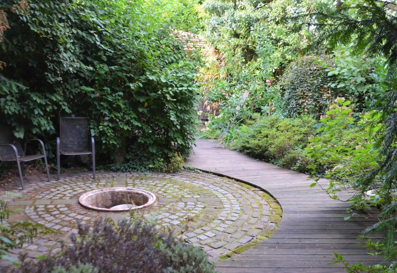 Gaestezimmer Mit Garten In Fischeln Krefeld Exterior foto