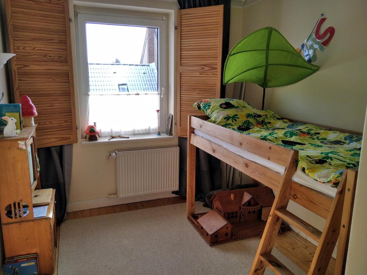 Gaestezimmer Mit Garten In Fischeln Krefeld Exterior foto